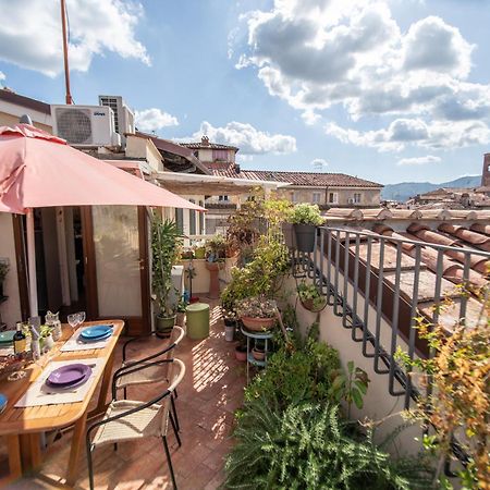 Ferienwohnung Residenza Al Pavone Luxury With Terrace Lucca Exterior foto