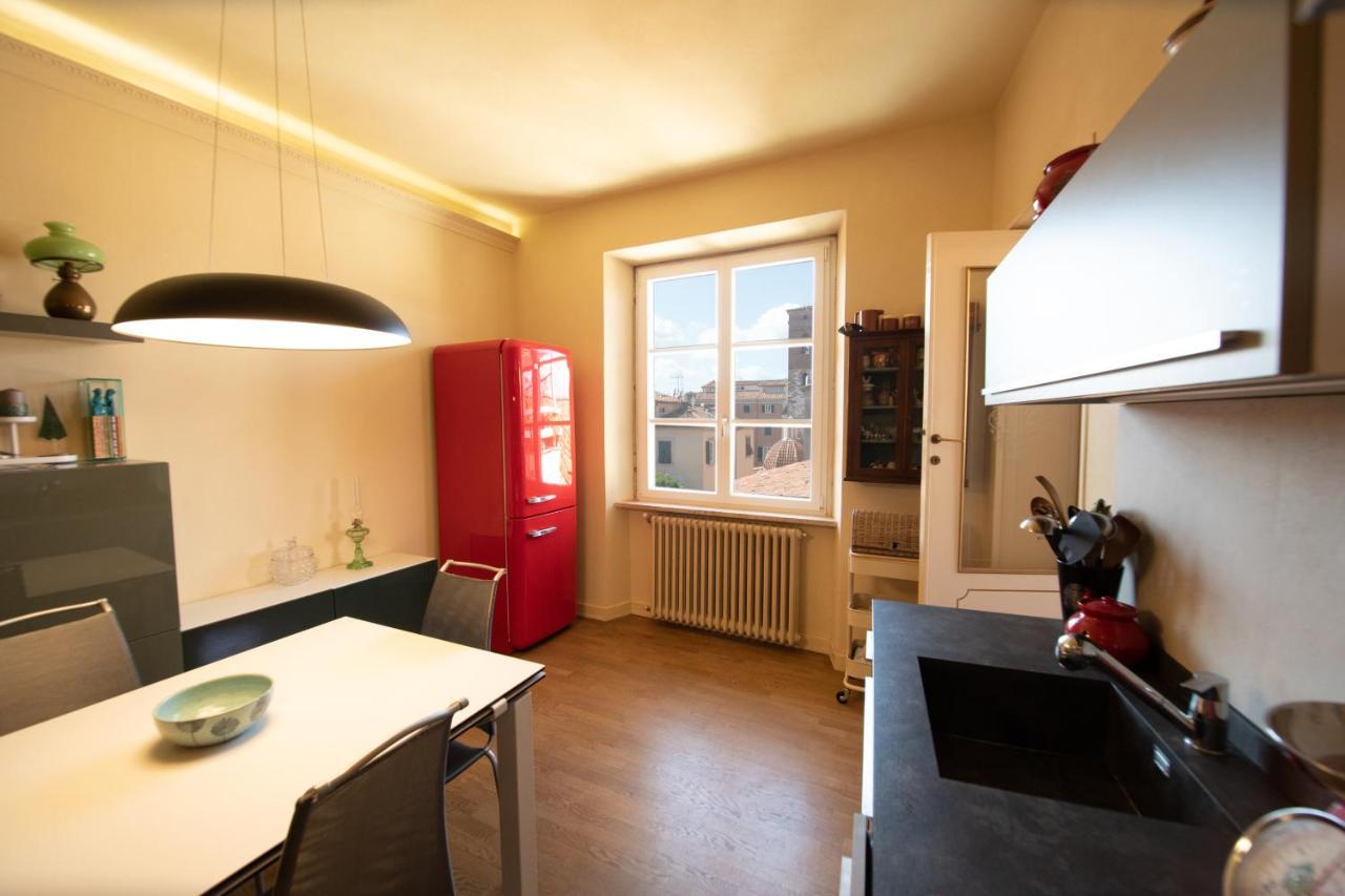 Ferienwohnung Residenza Al Pavone Luxury With Terrace Lucca Exterior foto