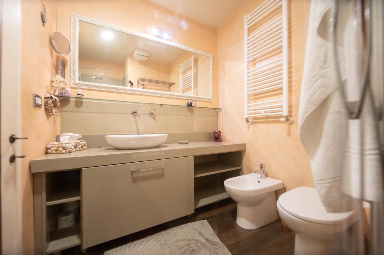 Ferienwohnung Residenza Al Pavone Luxury With Terrace Lucca Exterior foto