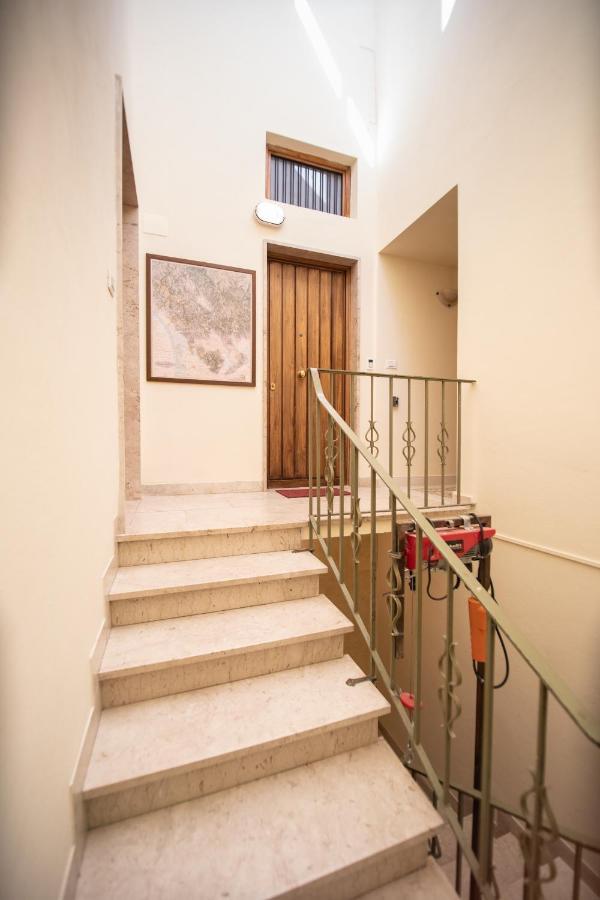 Ferienwohnung Residenza Al Pavone Luxury With Terrace Lucca Exterior foto