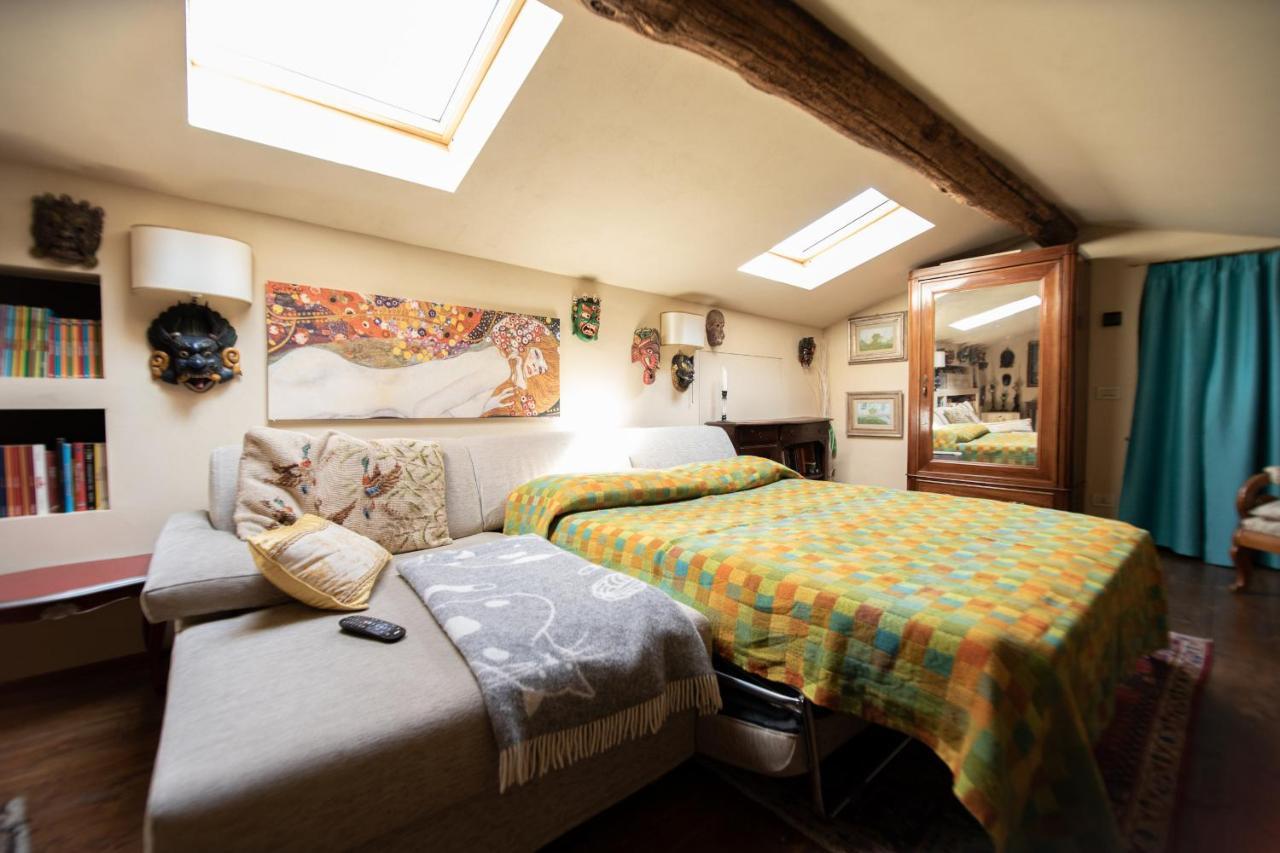 Ferienwohnung Residenza Al Pavone Luxury With Terrace Lucca Exterior foto