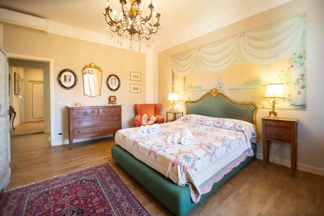 Ferienwohnung Residenza Al Pavone Luxury With Terrace Lucca Exterior foto