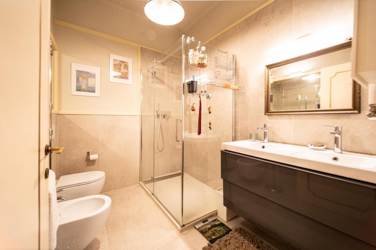 Ferienwohnung Residenza Al Pavone Luxury With Terrace Lucca Exterior foto